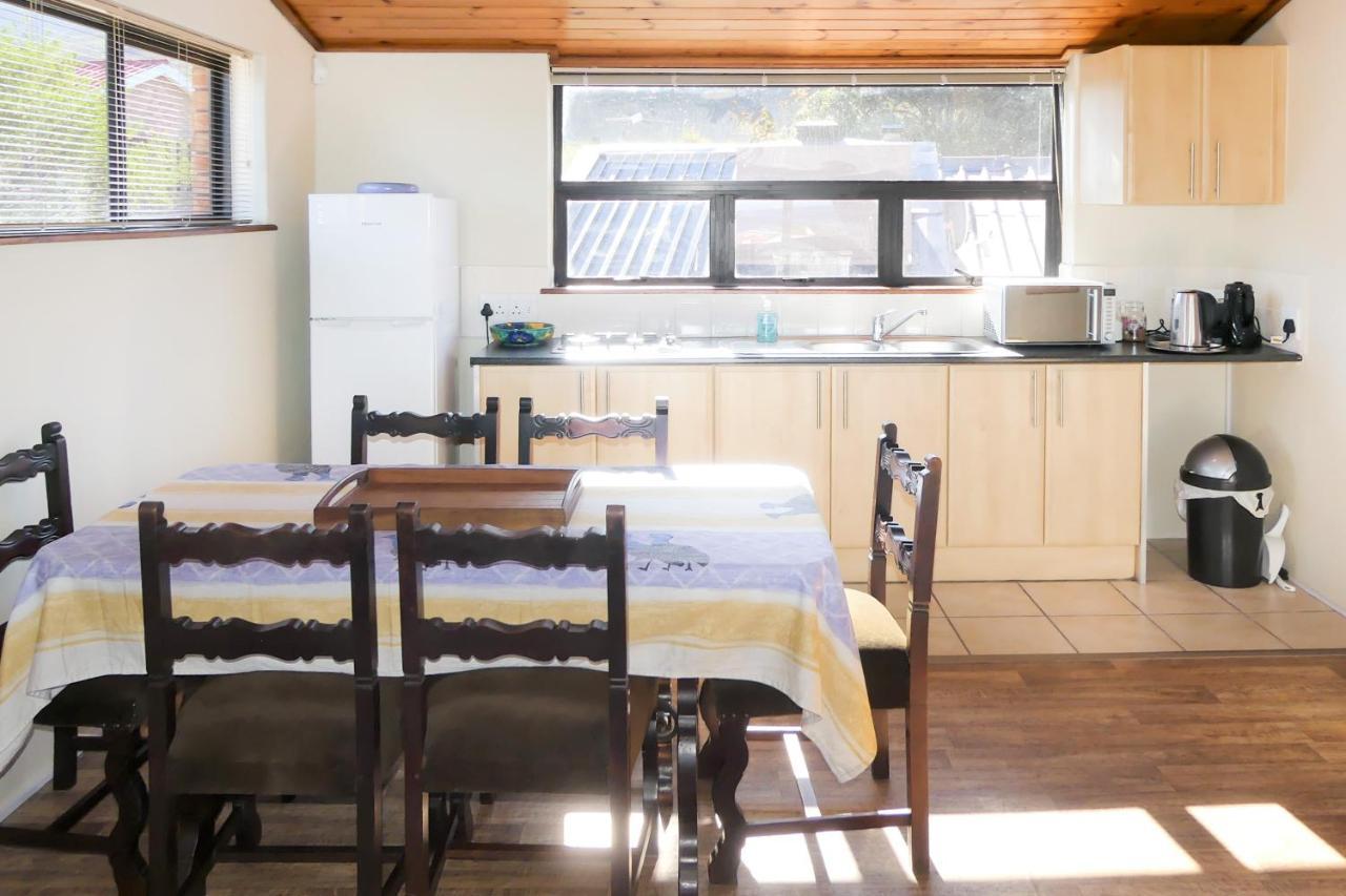 Hotel Shalom Self Catering Kleinmond Exterior foto