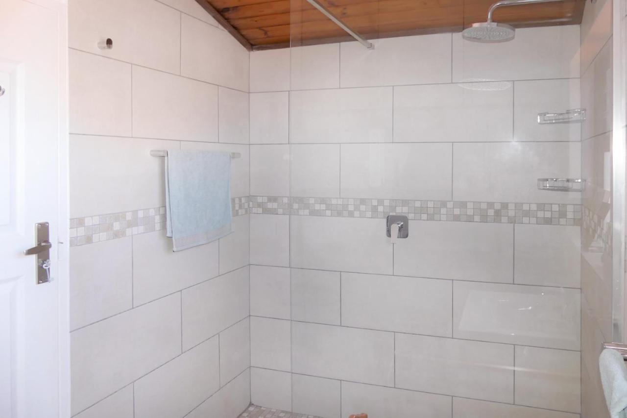 Hotel Shalom Self Catering Kleinmond Exterior foto